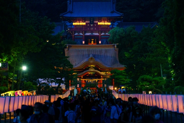 幻想的な光景 鎌倉の夏の夜の風物詩 ぼんぼり祭 和風リゾートホテルkkr鎌倉わかみや