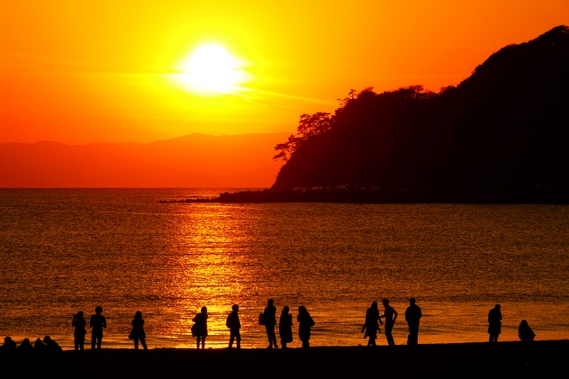 由比ヶ浜から見る夕日がとってもキレイでした 和風リゾートホテルkkr鎌倉わかみや