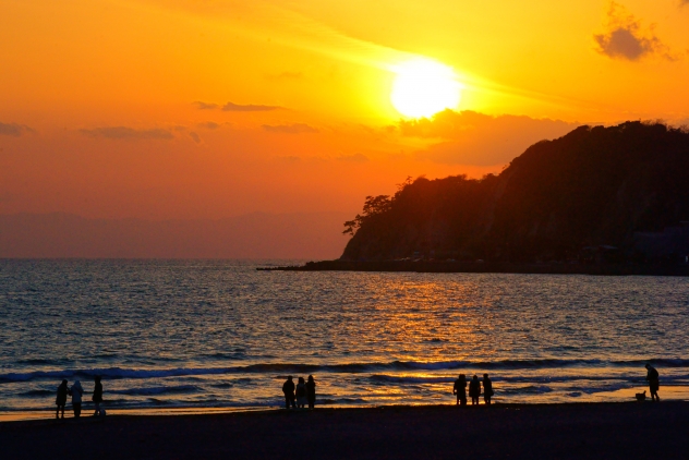 由比ヶ浜の夕日2