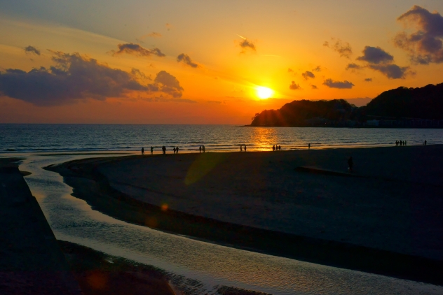 由比ヶ浜の夕日1